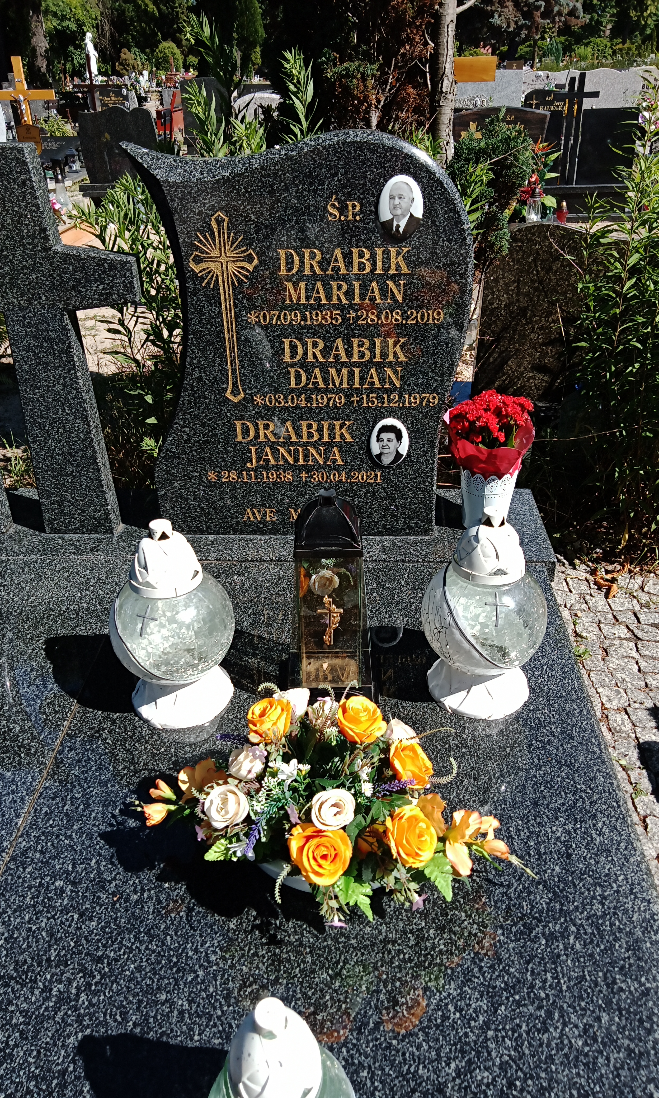 Damian Drabik (z eksh.) 1979 Żagań - Grobonet - Wyszukiwarka osób pochowanych