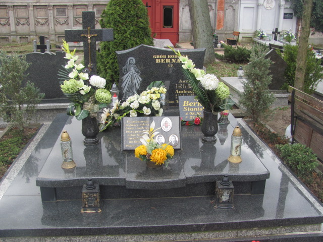 Stanisława Bernad 1946 Żagań - Grobonet - Wyszukiwarka osób pochowanych