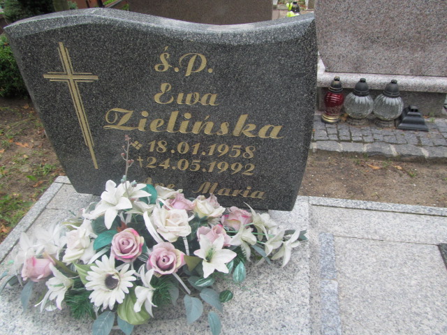Ewa Zielińska 1958 Żagań - Grobonet - Wyszukiwarka osób pochowanych