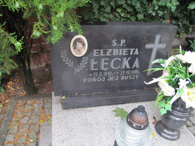 Grób Elżbieta Łęcka
