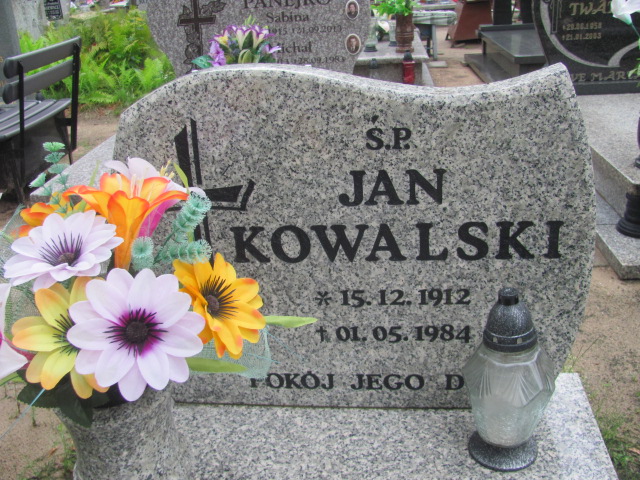 Jan Kowalski 1912 Żagań - Grobonet - Wyszukiwarka osób pochowanych