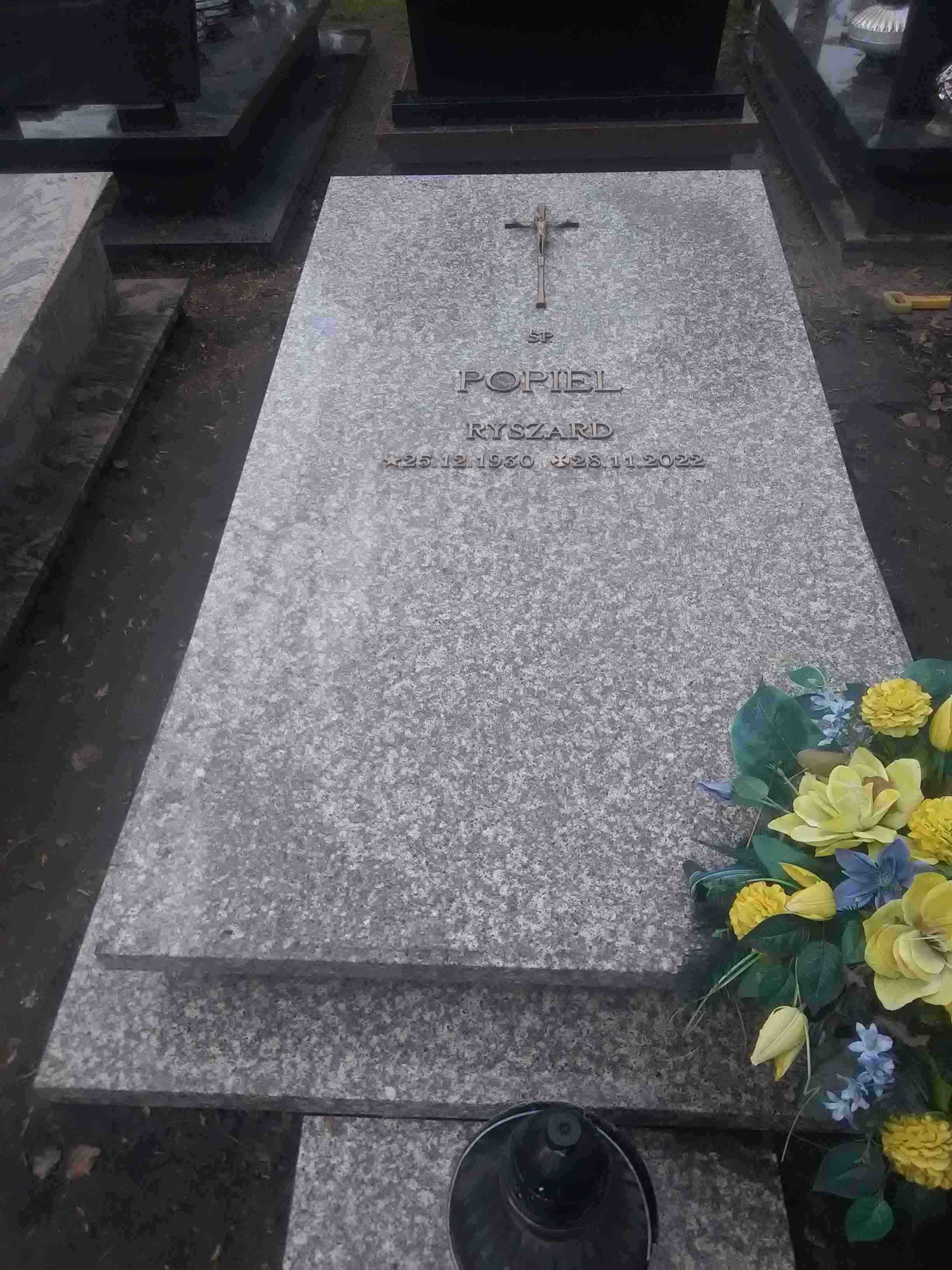 Grób Eugenia Popiel