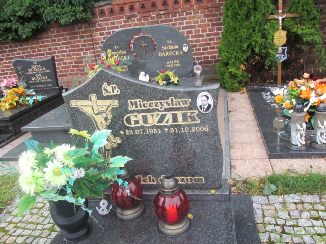 Grób Mieczysław Guzik