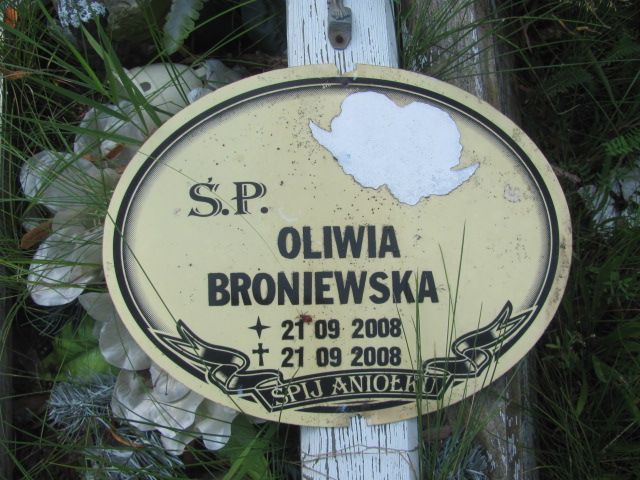 Oliwia Broniewska 2008 Żagań - Grobonet - Wyszukiwarka osób pochowanych